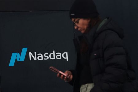 tagreuters.com2025binary_LYNXMPEL7H0RV-VIEWIMAGE