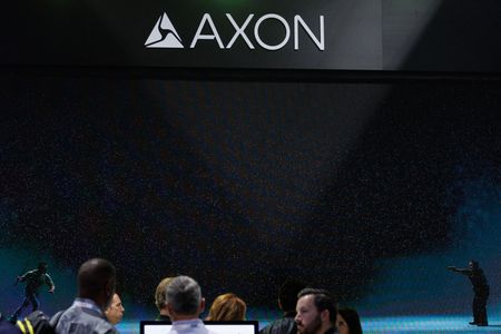 tagreuters.com2025binary_LYNXMPELA40S3-VIEWIMAGE