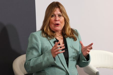 tagreuters.com2025binary_LYNXMPELB30XF-VIEWIMAGE