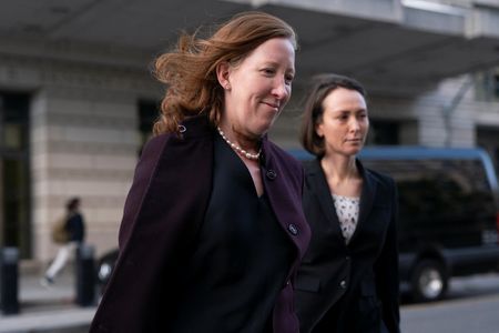 tagreuters.com2025binary_LYNXMPELB31AZ-VIEWIMAGE