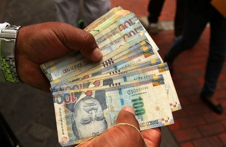 tagreuters.com2025binary_LYNXNPEL0T0FP-VIEWIMAGE