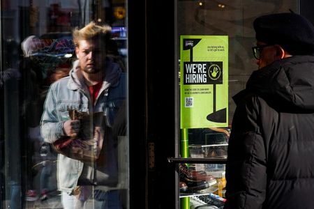 tagreuters.com2025binary_LYNXNPEL260ON-VIEWIMAGE