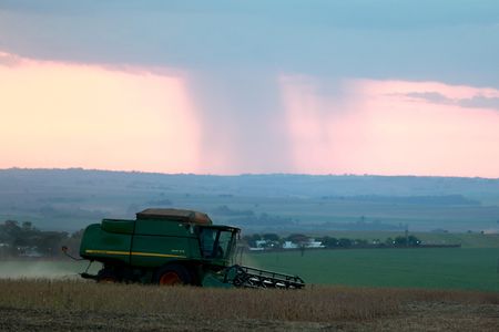 tagreuters.com2025binary_LYNXNPEL330QR-VIEWIMAGE