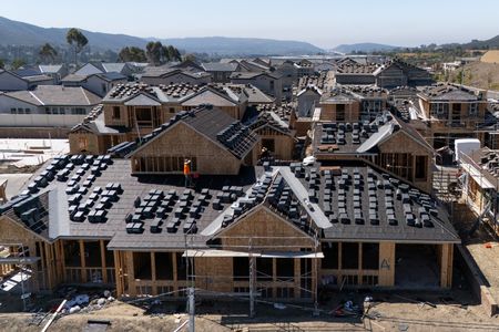 tagreuters.com2025binary_LYNXNPEL4S0LQ-VIEWIMAGE