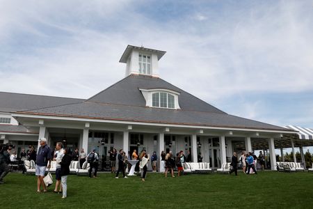 tagreuters.com2022binary_LYNXNPEI3712D-VIEWIMAGE