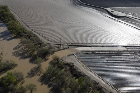 tagreuters.com2023binary_LYNXMPEJ2F0ZG-VIEWIMAGE