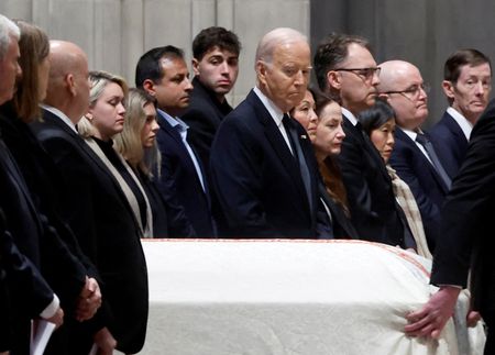 tagreuters.com2023binary_LYNXMPEJBJ015-VIEWIMAGE