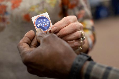 tagreuters.com2024binary_LYNXMPEK4M0N3-VIEWIMAGE