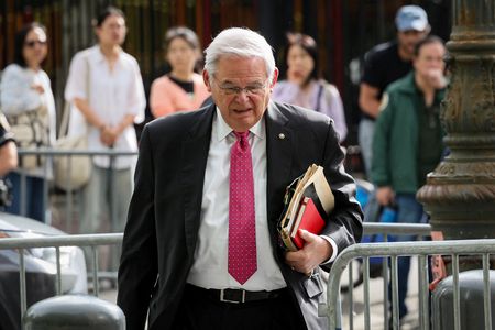 tagreuters.com2024binary_LYNXMPEK530IJ-VIEWIMAGE