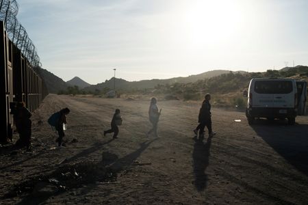 tagreuters.com2024binary_LYNXMPEK5403X-VIEWIMAGE