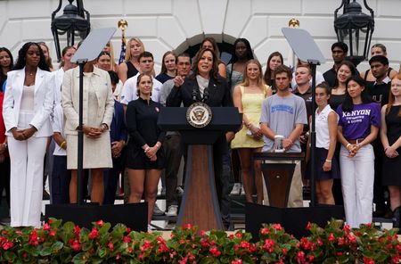 tagreuters.com2024binary_LYNXMPEK6L0LV-VIEWIMAGE