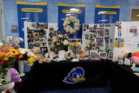 tagreuters.com2025binary_LYNXMPEL140XW-VIEWIMAGE