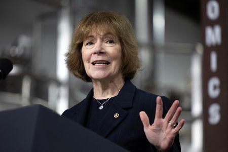 tagreuters.com2025binary_LYNXMPEL1C114-VIEWIMAGE