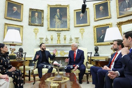 tagreuters.com2025binary_LYNXMPEL3D0SC-VIEWIMAGE