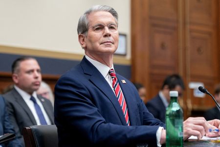 tagreuters.com2025binary_LYNXMPEL580P2-VIEWIMAGE