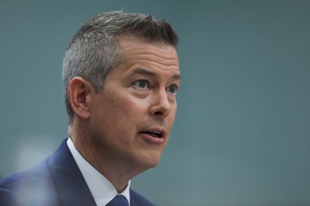 tagreuters.com2025binary_LYNXMPEL6S10Z-VIEWIMAGE