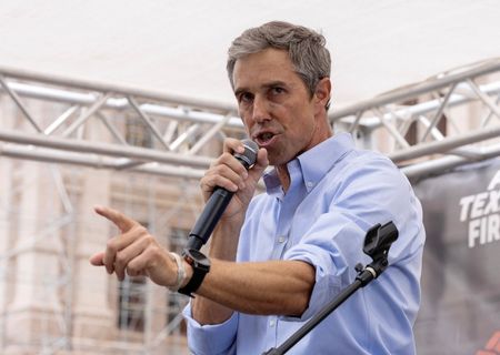 tagreuters.com2025binary_LYNXMPEL7G00F-VIEWIMAGE