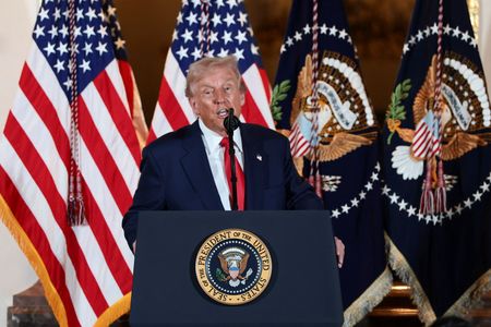 tagreuters.com2025binary_LYNXMPEL9R17W-VIEWIMAGE