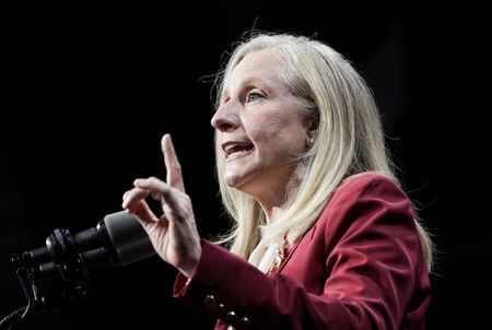 tagreuters.com2025binary_LYNXMPELA403E-VIEWIMAGE