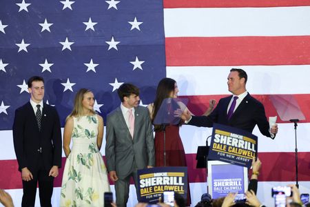 tagreuters.com2025binary_LYNXMPELA403Q-VIEWIMAGE