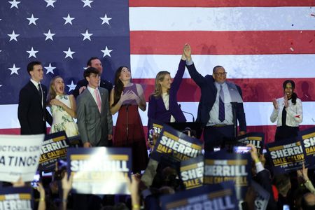 tagreuters.com2025binary_LYNXMPELA404J-VIEWIMAGE