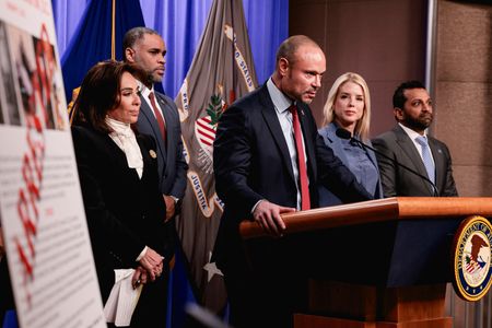 tagreuters.com2025binary_LYNXMPELB316W-VIEWIMAGE