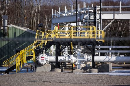 tagreuters.com2025binary_LYNXMPELBG15C-VIEWIMAGE