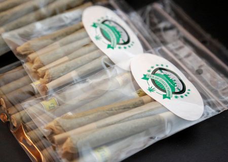 tagreuters.com2025binary_LYNXMPELBH14I-VIEWIMAGE