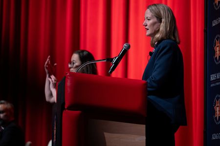 tagreuters.com2025binary_LYNXNPEL250Y1-VIEWIMAGE