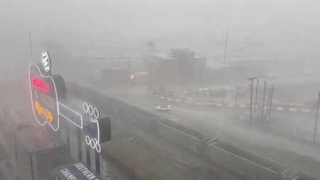 tagreuters.com2025binary_LYNXNPEL350BQ-VIEWIMAGE