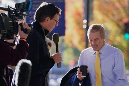 tagreuters.com2025binary_LYNXNPEL370V8-VIEWIMAGE