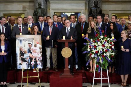 tagreuters.com2025binary_LYNXNPEL8E0WB-VIEWIMAGE