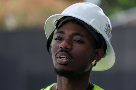 tagreuters.com2025binary_LYNXNPEL8H0DV-VIEWIMAGE