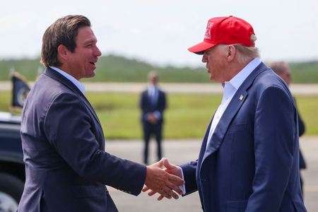 tagreuters.com2025binary_LYNXNPEL8T0V1-VIEWIMAGE