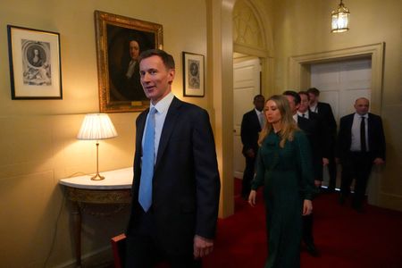 tagreuters.com2024binary_LYNXNPEK2706H-VIEWIMAGE