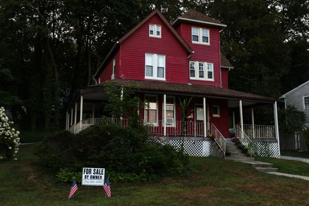 tagreuters.com2025binary_LYNXMPEL7H0MI-VIEWIMAGE