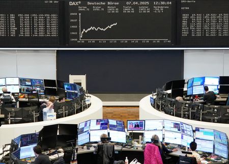 tagreuters.com2025binary_LYNXNPEL3704M-VIEWIMAGE