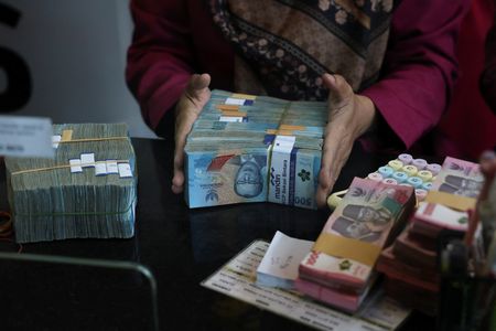 tagreuters.com2025binary_LYNXNPEL380A2-VIEWIMAGE