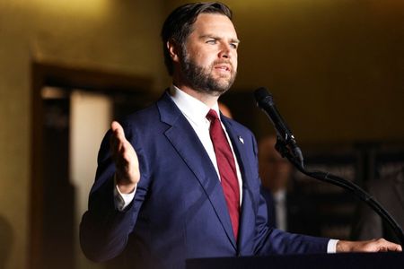 tagreuters.com2024binary_LYNXMPEK7E0LM-VIEWIMAGE