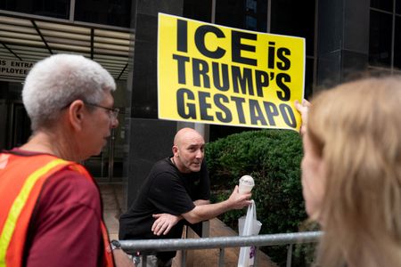 tagreuters.com2025binary_LYNXMPEL7H0O1-VIEWIMAGE