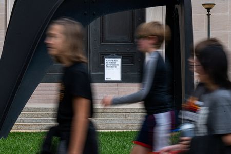 tagreuters.com2025binary_LYNXNPEL9A04Y-VIEWIMAGE