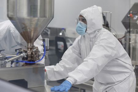 tagreuters.com2022binary_LYNXMPEI1211J-VIEWIMAGE