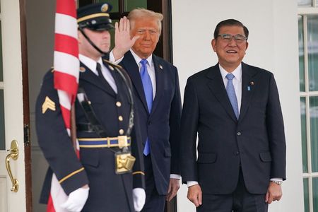 tagreuters.com2025binary_LYNXMPEL160SQ-VIEWIMAGE