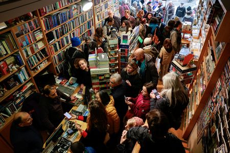 tagreuters.com2025binary_LYNXMPEL190P5-VIEWIMAGE