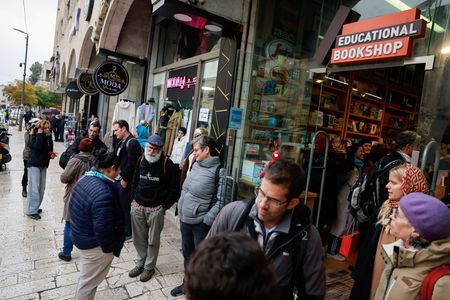 tagreuters.com2025binary_LYNXMPEL190P6-VIEWIMAGE