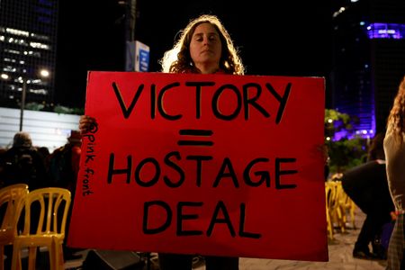 tagreuters.com2025binary_LYNXMPEL1D0RV-VIEWIMAGE