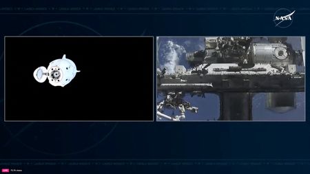 tagreuters.com2025binary_LYNXMPEL2H0FF-VIEWIMAGE