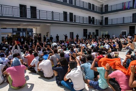 tagreuters.com2025binary_LYNXMPEL2H0HJ-VIEWIMAGE