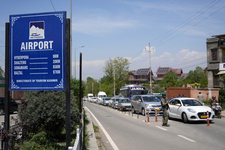 tagreuters.com2025binary_LYNXMPEL3M0CV-VIEWIMAGE