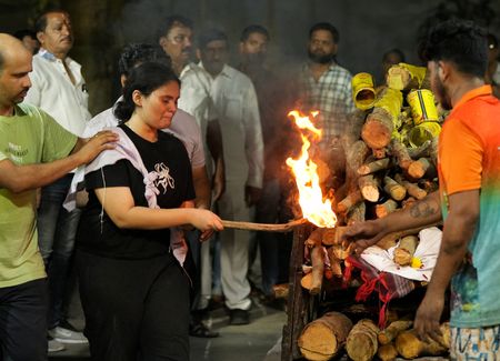 tagreuters.com2025binary_LYNXMPEL3M150-VIEWIMAGE